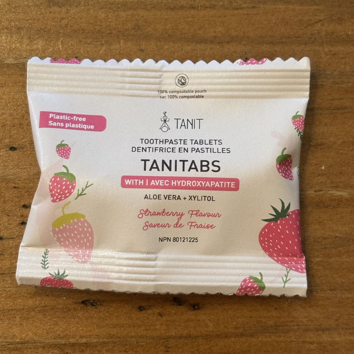 plastic free packaging for sample pack containing 8 strawberry toothpaste tablets